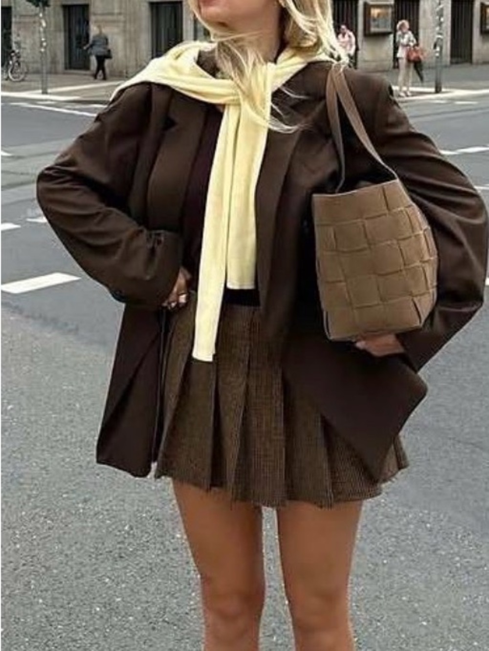 Halogen Butter Yellow Cashmere V-Neck Sweater | Women’s